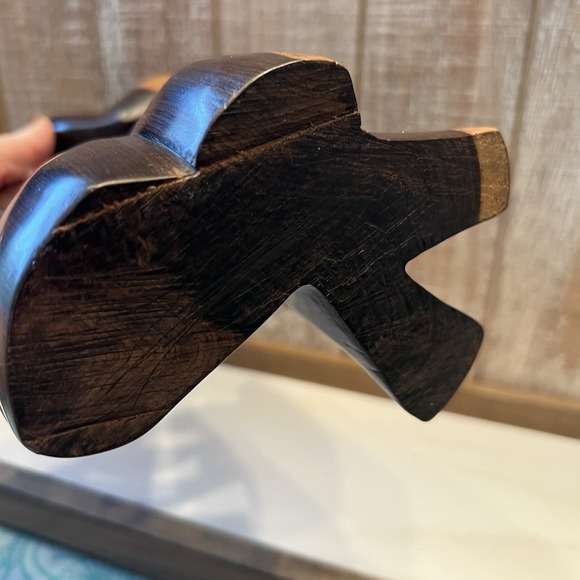 Modernist Abstract Wooden Nigerian Sculpture Hand Carved Dark And Light Brown - Picture 5 of 6